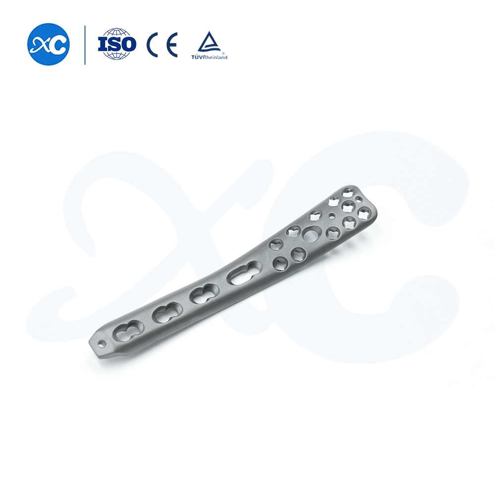 Placa poliaxial medial para tibia distal