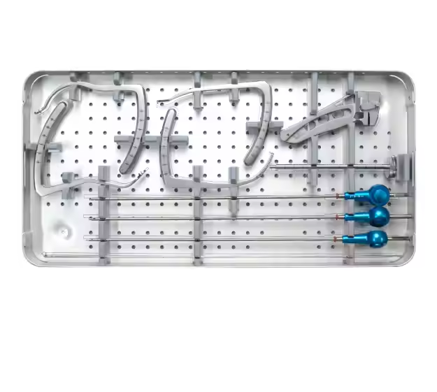 Conjunto completo de instrumentos para la reconstrucci&oacute;n del ligamento cruzado 2