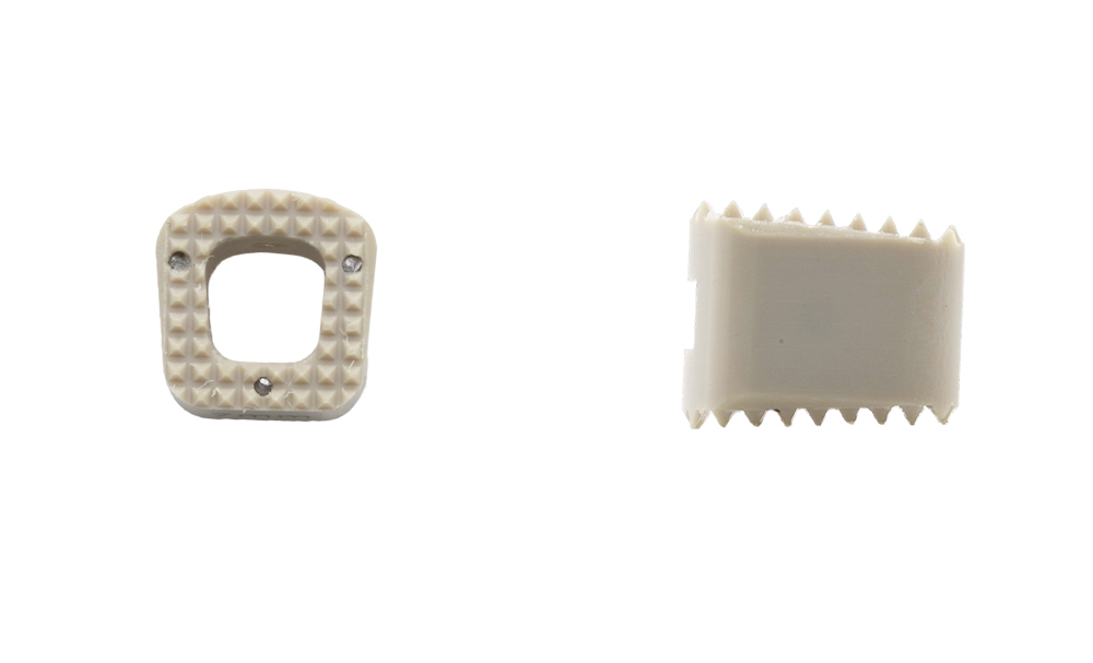 Mecanizado de jaula espinal PEEK importado de grado m&eacute;dico
